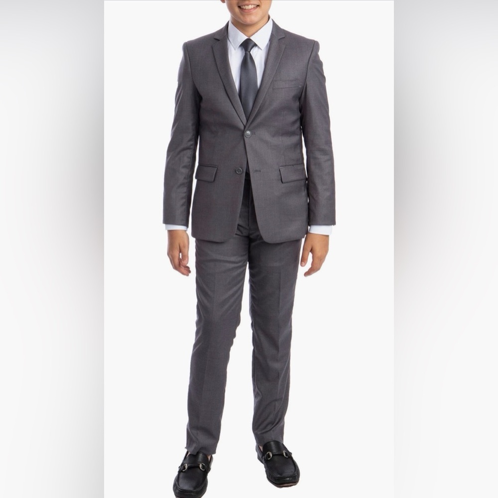 Perry Ellis Boy’s Gray Suit